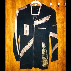 Excellent like new condition!! Salvage Hooded Sweater